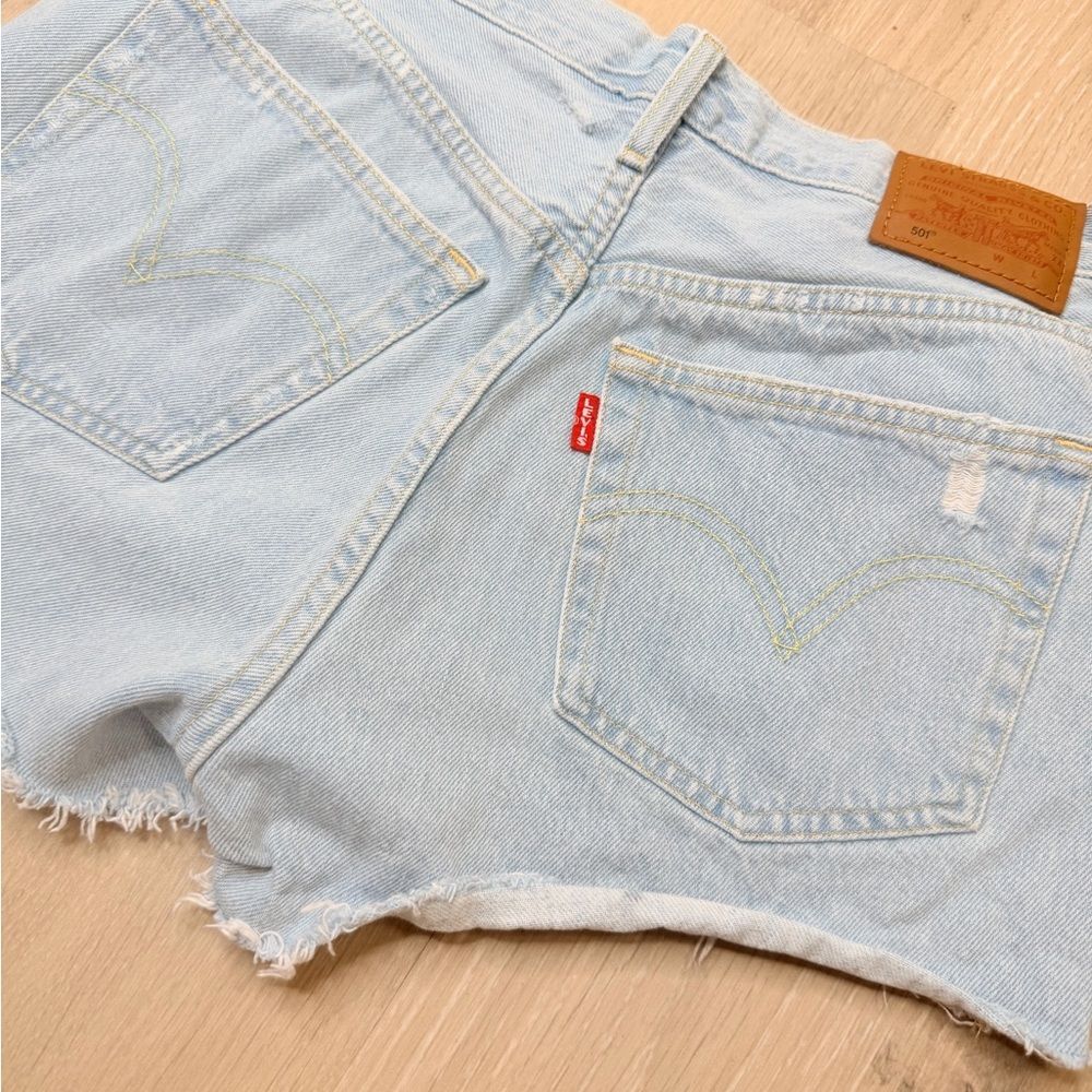 LEVI’S 501 Jean Shorts Size 27 - Picture 2 of 9